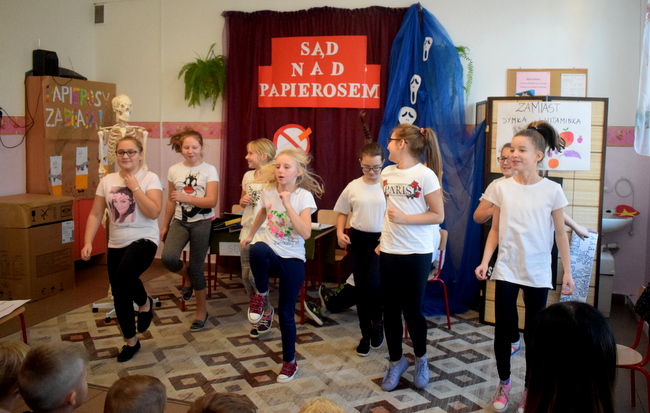sad nad papierosem 2018 11 30 23